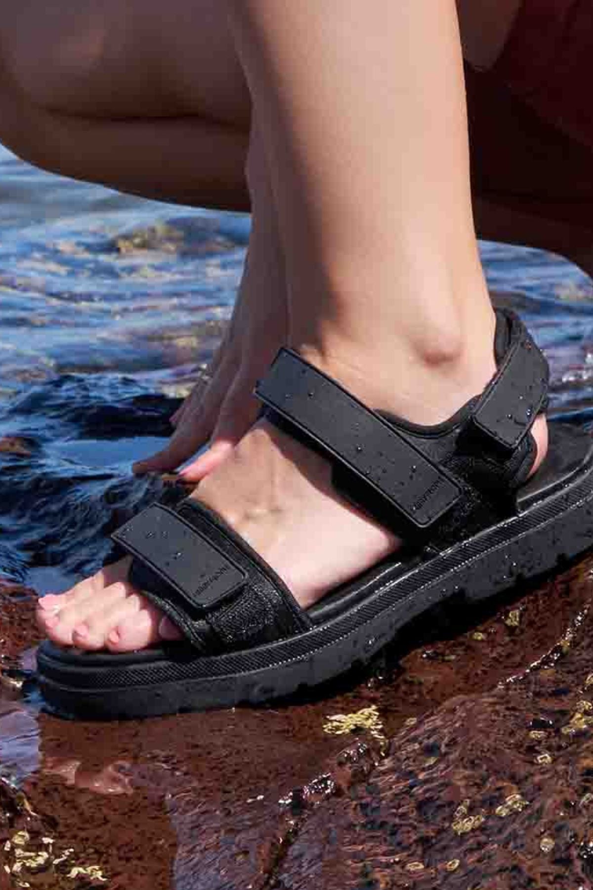 Merry People Lochie Sandal - Black