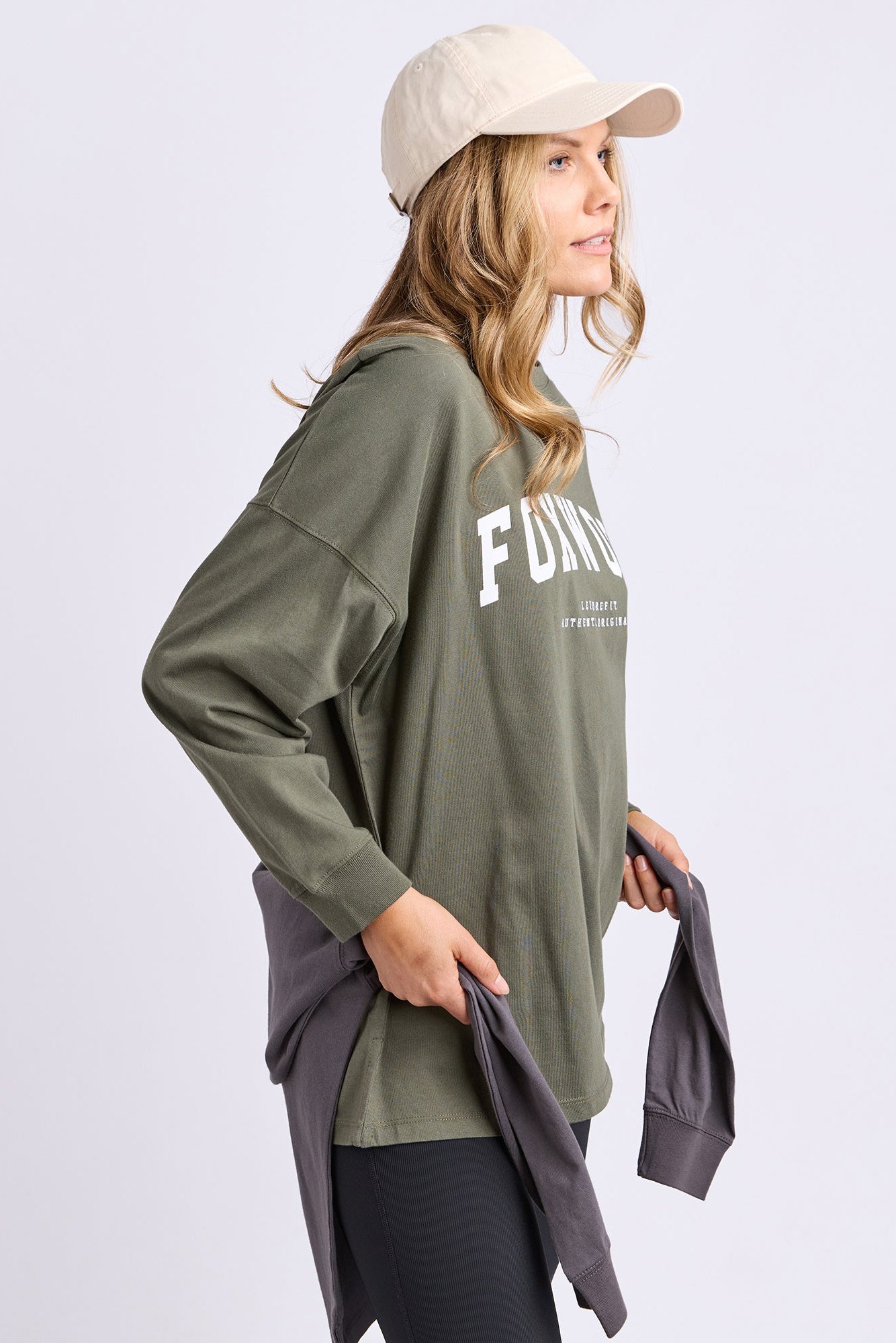 Foxwood Interval L/S Tee - Khaki/White