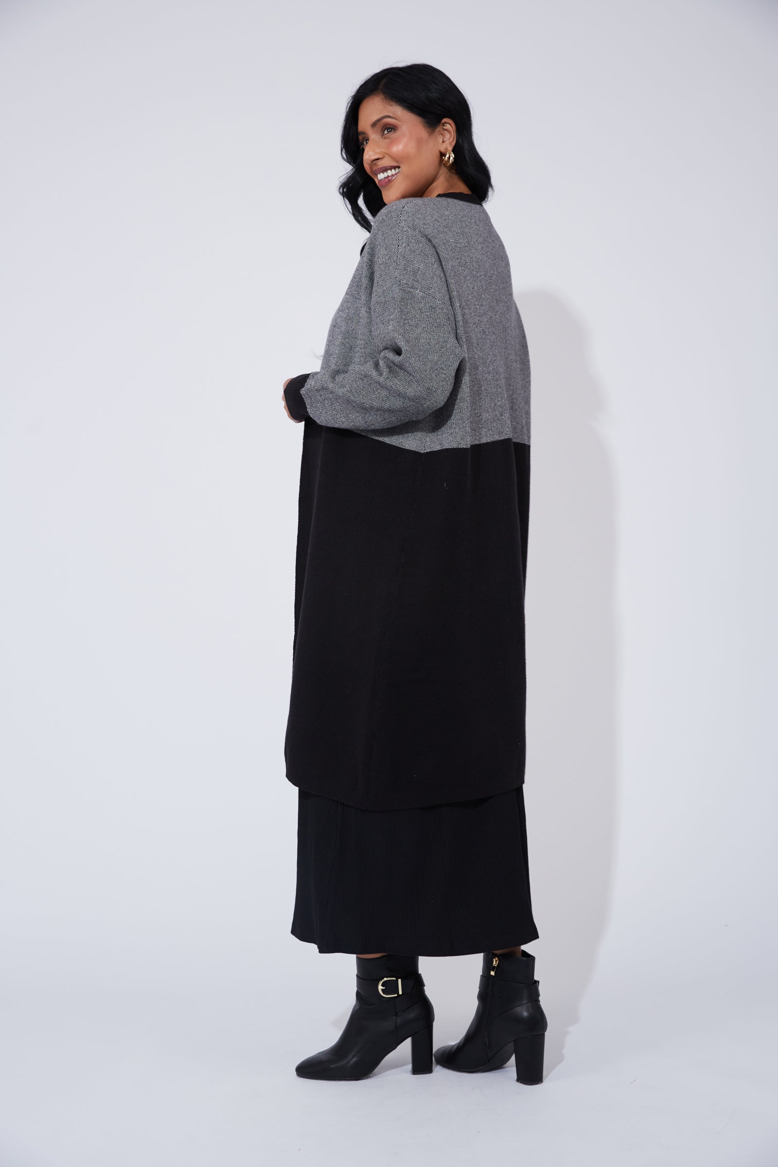 Cyprus Cardigan - White/Kohl