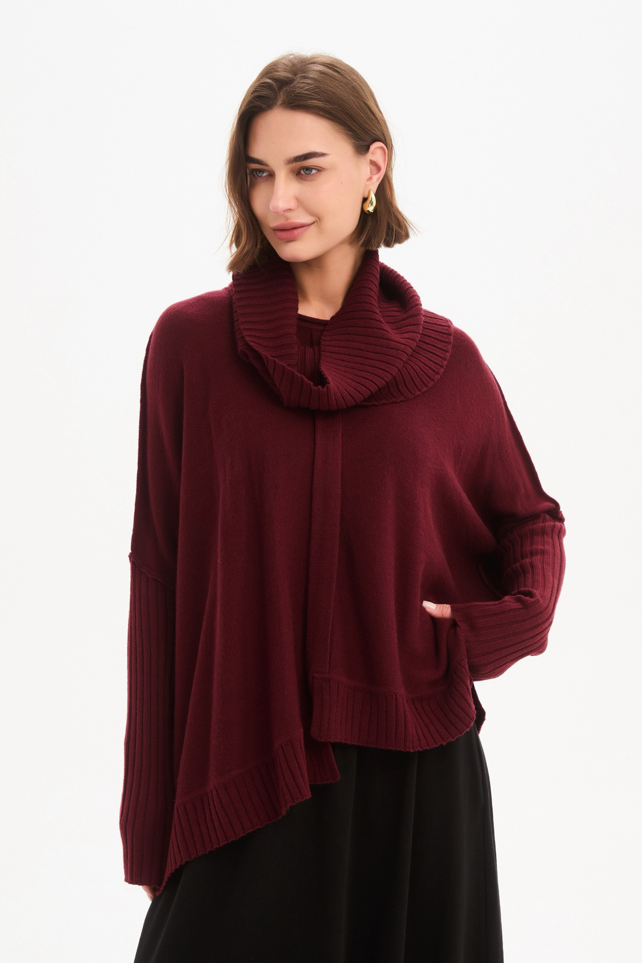 Boxy Rib Sleeve Knit - Wine