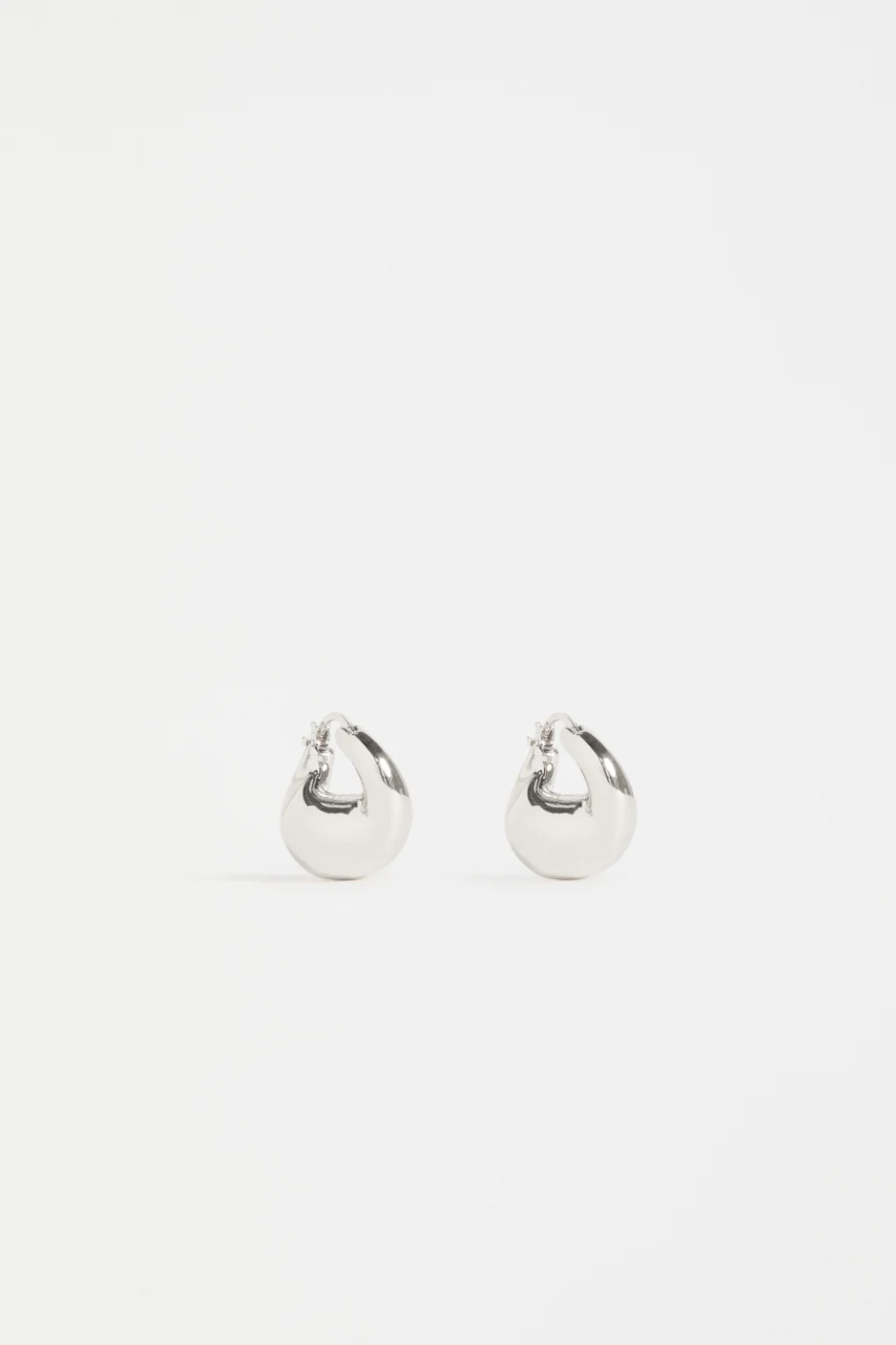 Elk Aisem Mini Hoop Earring - Silver