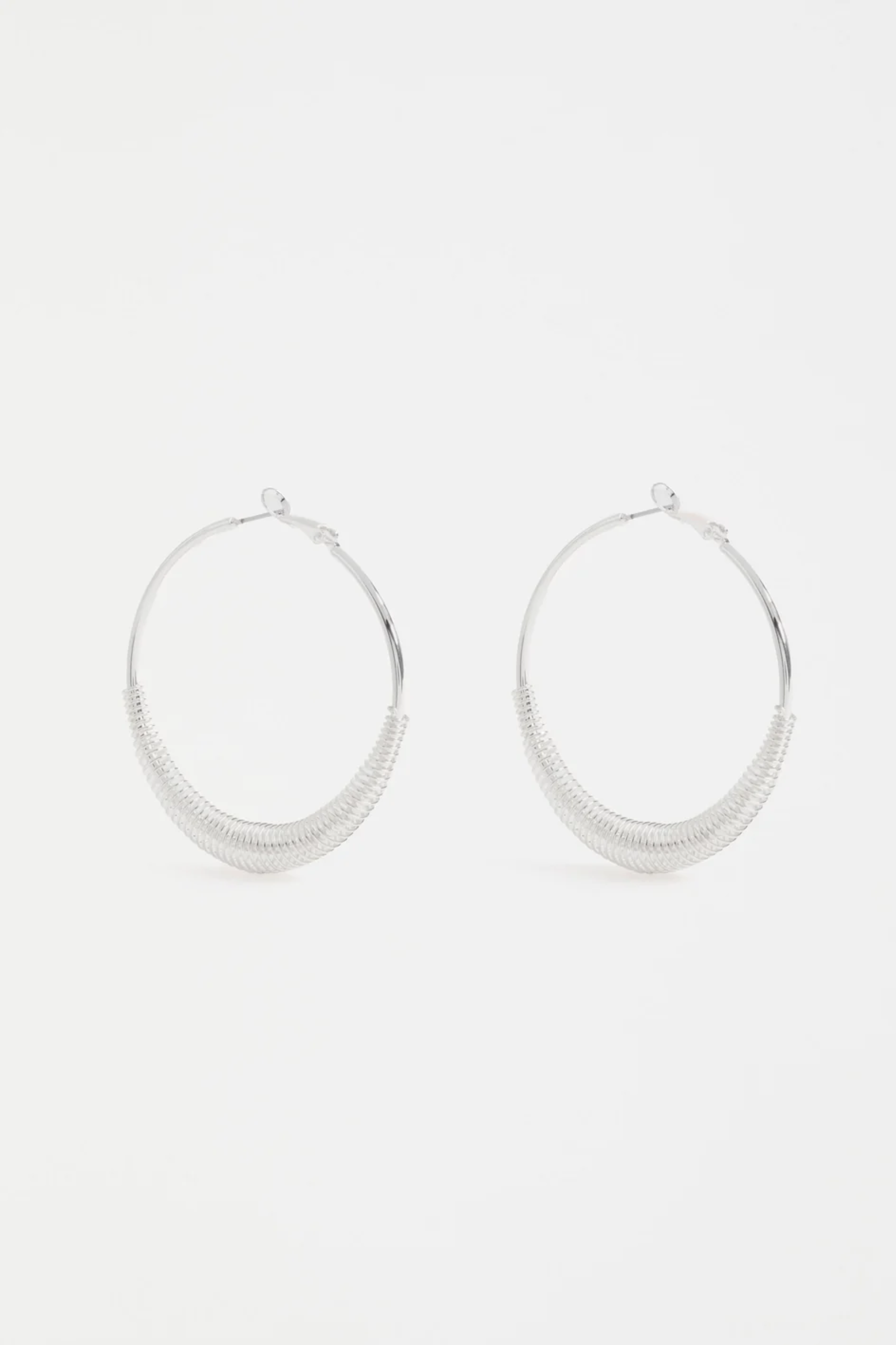 Elk Solf Metallic Hoop Earring - Silver