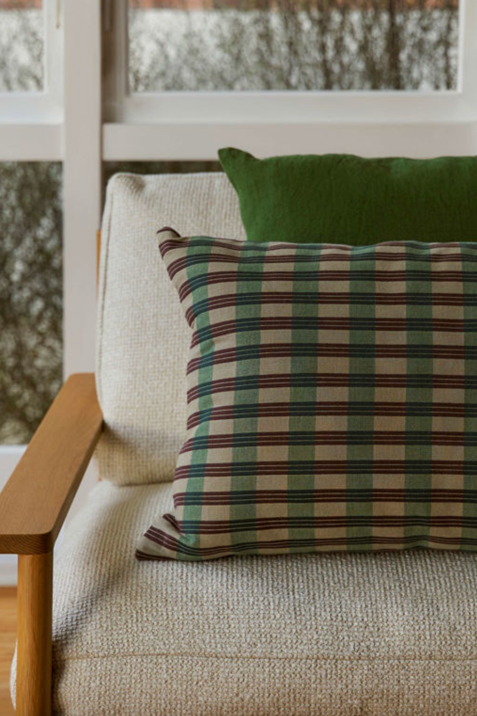 Folio Cushion - Mint/Boysenberry