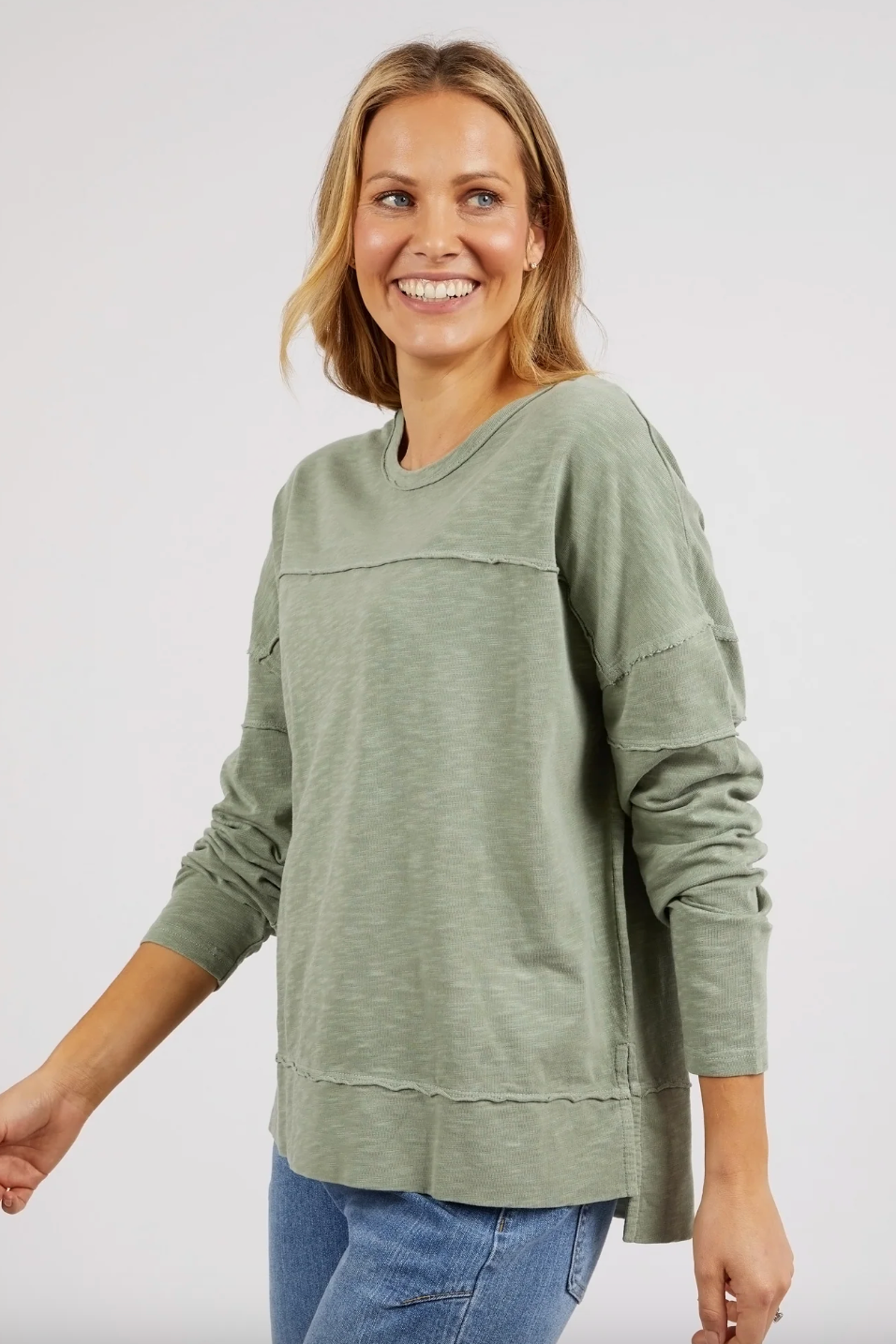 Foxwood Jayne Throw On Top - Sage