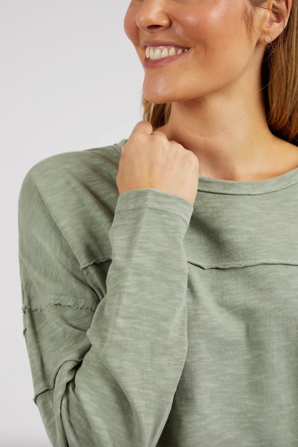 Foxwood Jayne Throw On Top - Sage