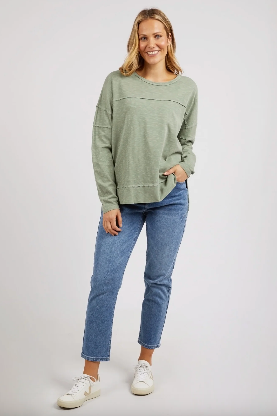 Foxwood Jayne Throw On Top - Sage