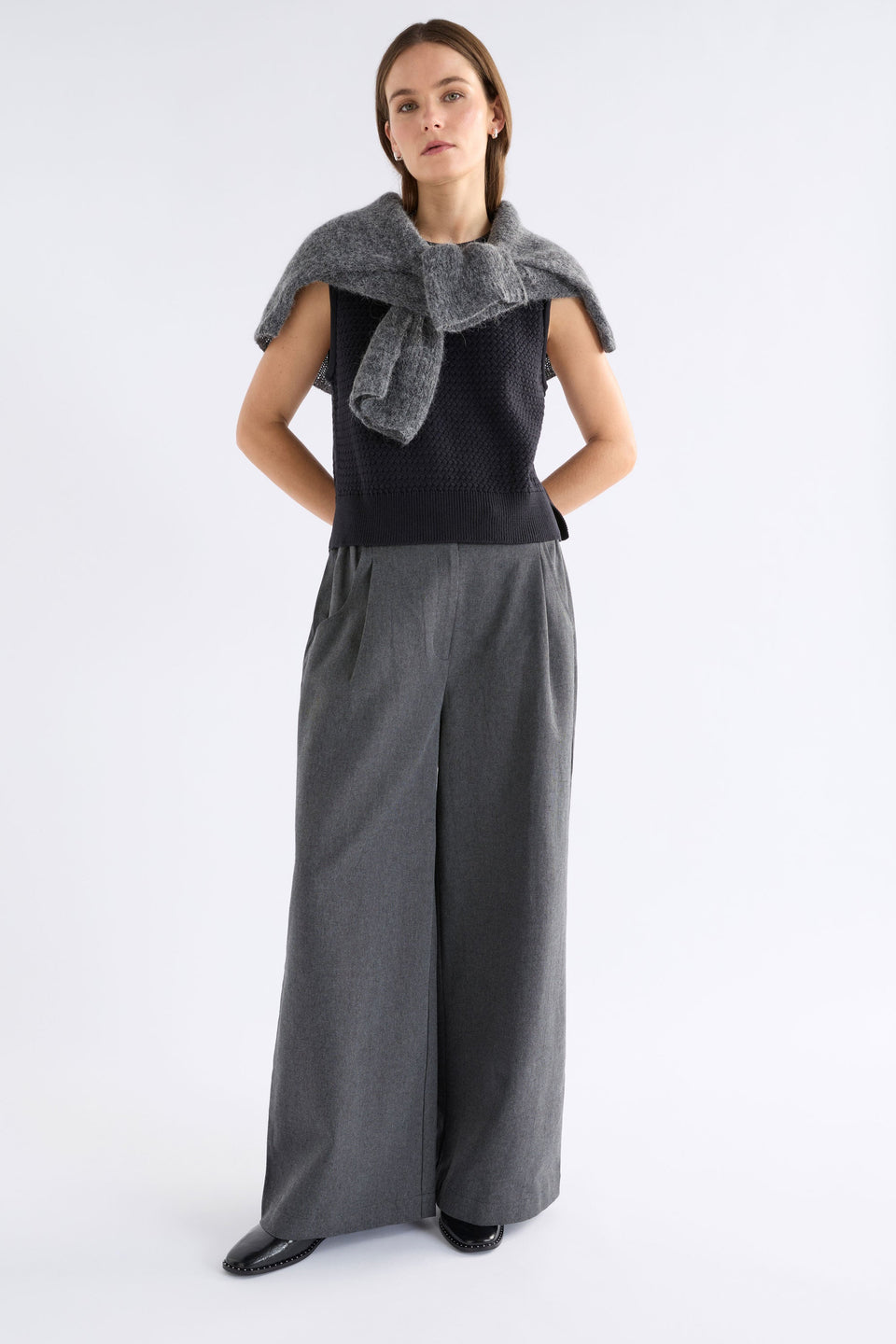 Elk Naya Knit Vest - Black
