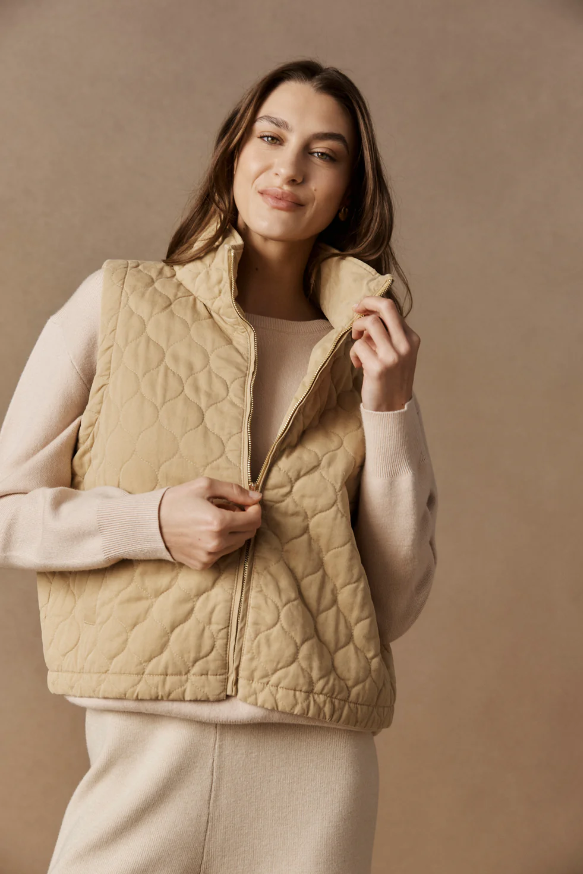 Sansi Quilted Crop Vest - Dune
