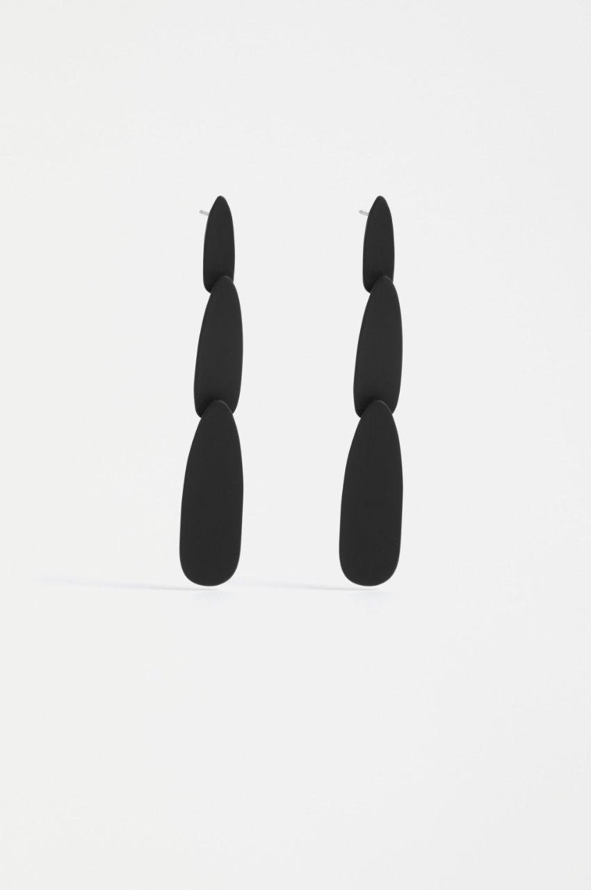 Elk Niiv Earring - Black