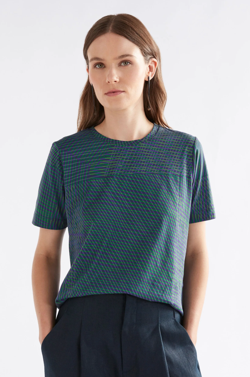 Elk Hanen Tshirt - Lineal Print