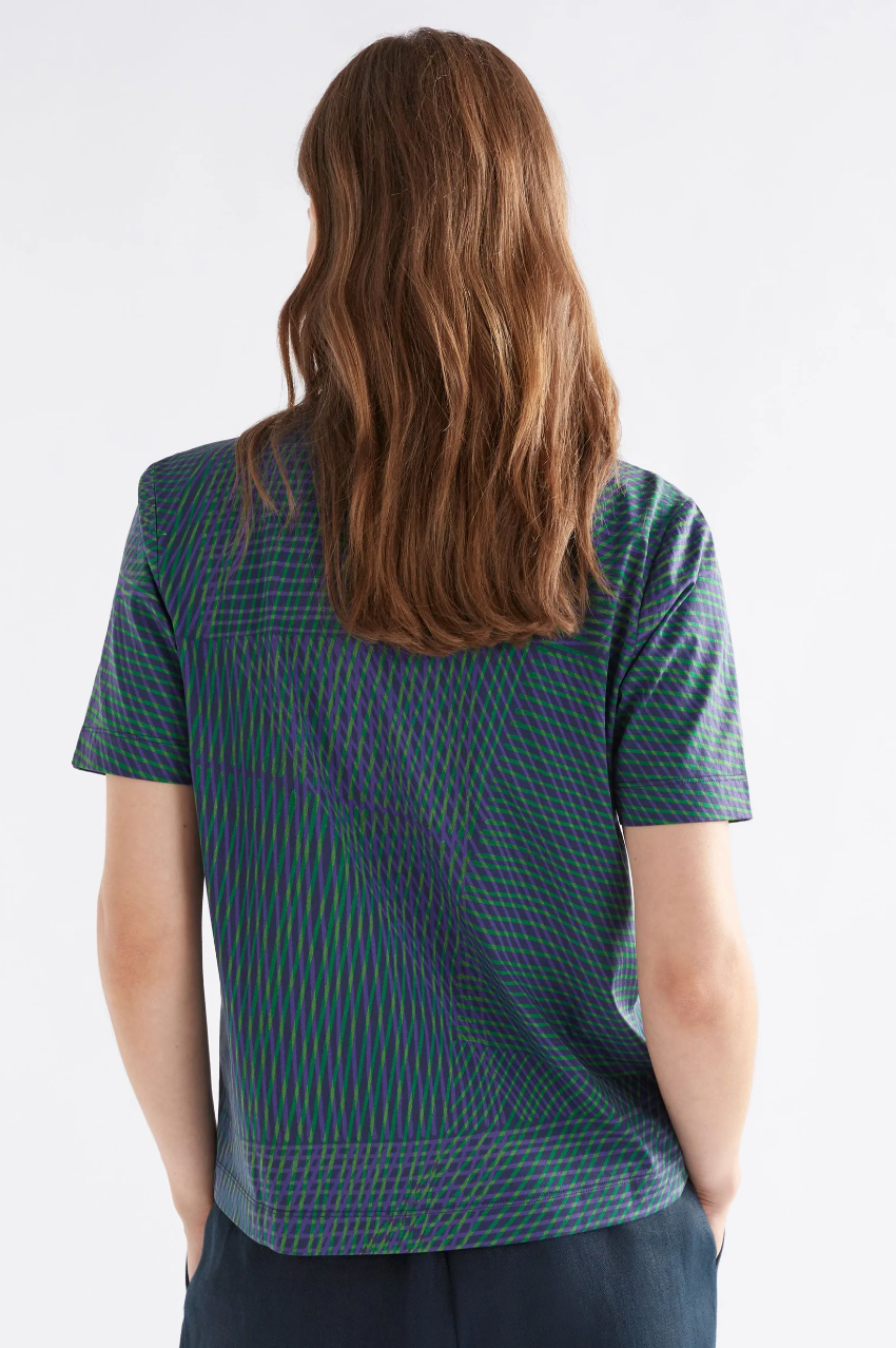 Elk Hanen Tshirt - Lineal Print