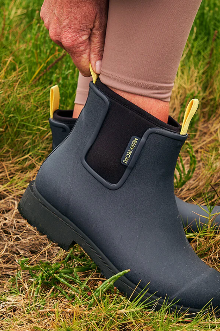 Merry People Bobbi Gumboots/Rainboots - Midnight Blue