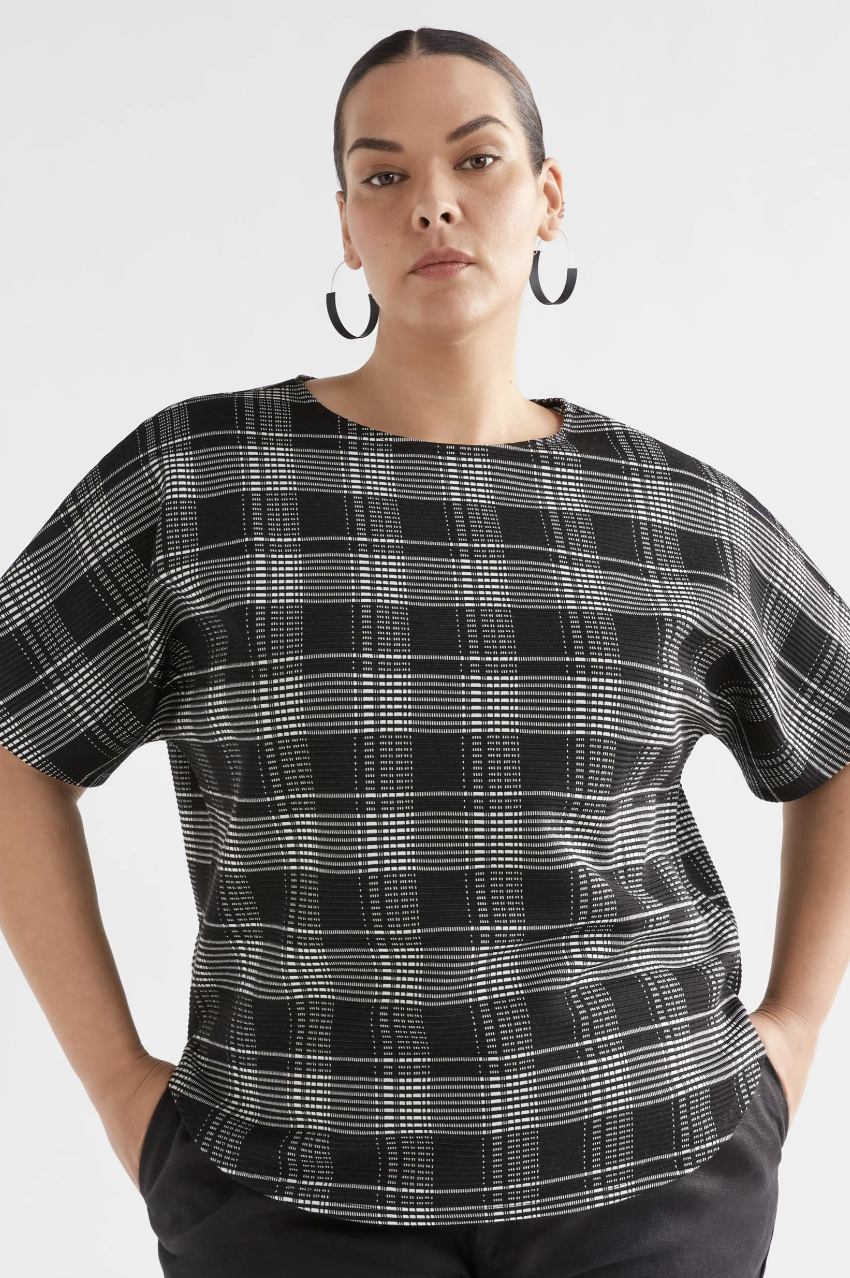 Elk Mairea Tshirt - Black/White