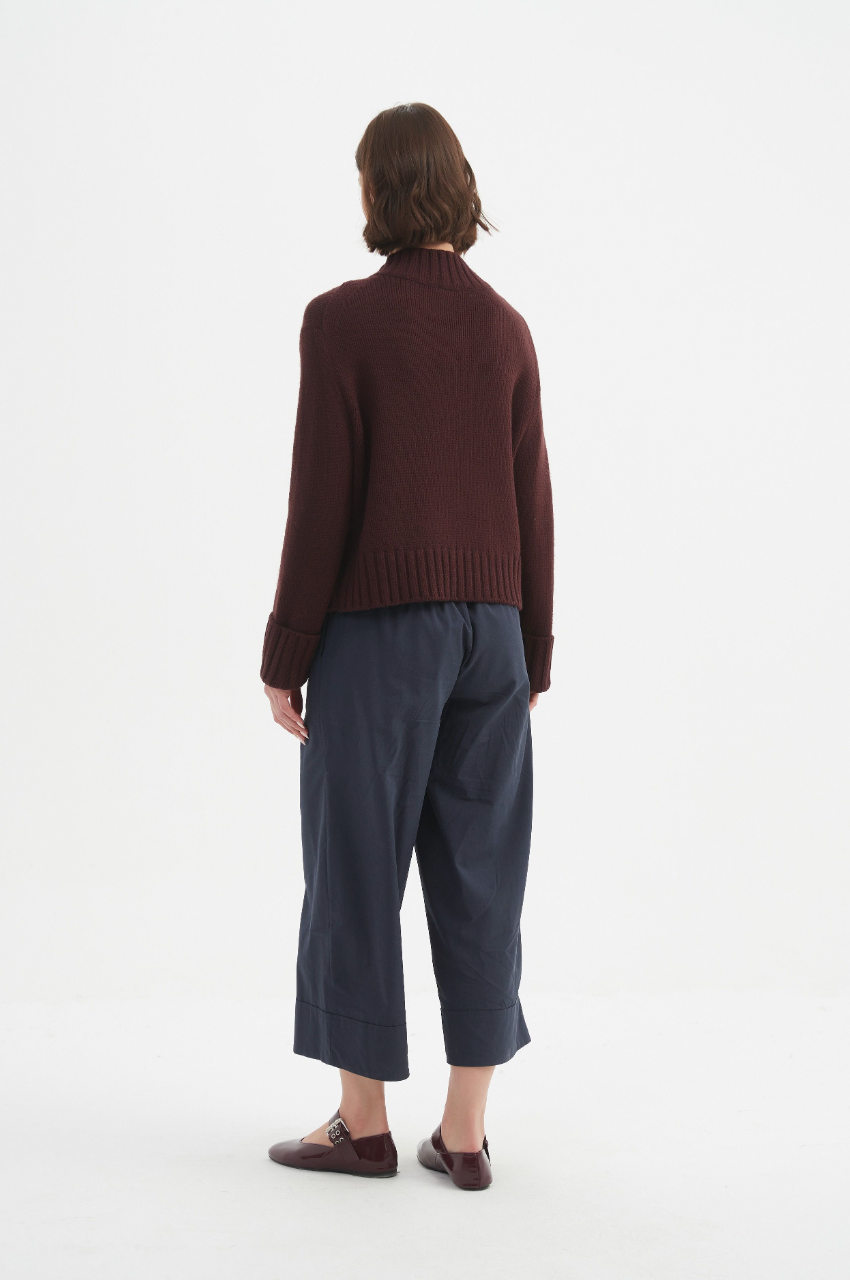 Crossover Collar Knit - Aubergine