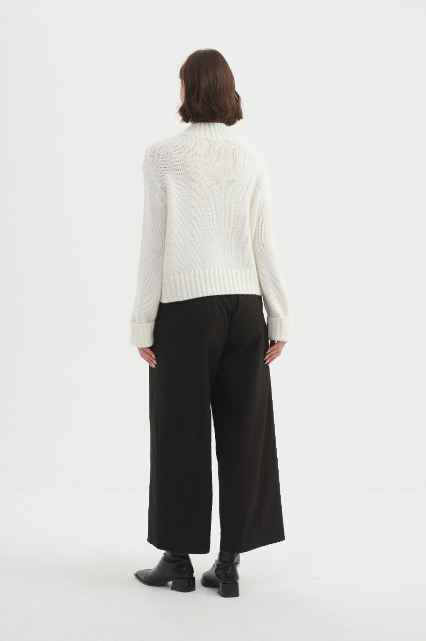 Crossover Collar Knit - White