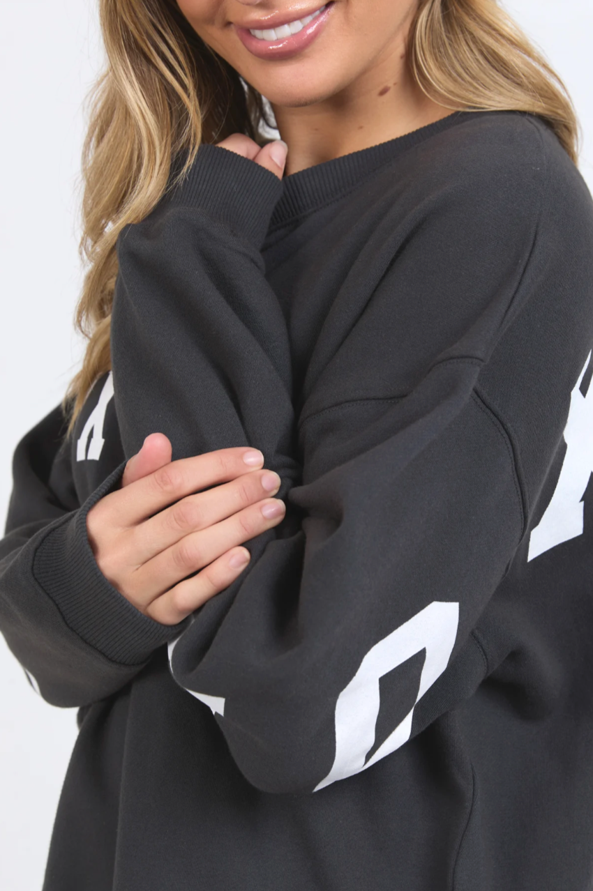 Foxwood Interval Crew - Dark Grey