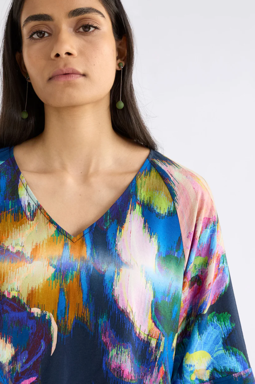 Elk Moda V Neck Top - Vaara Print