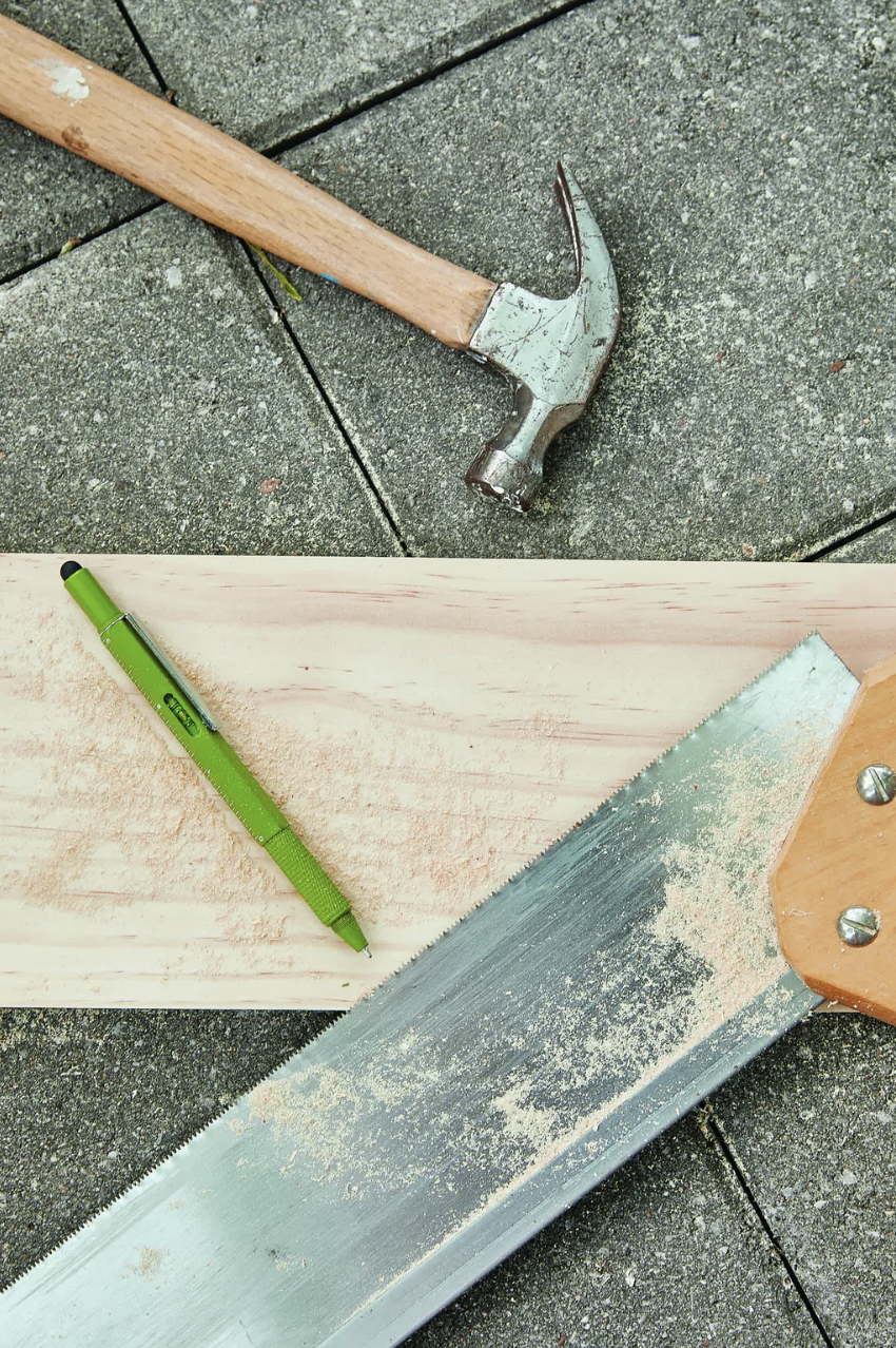 6 in 1 Tooling Pen - Olive