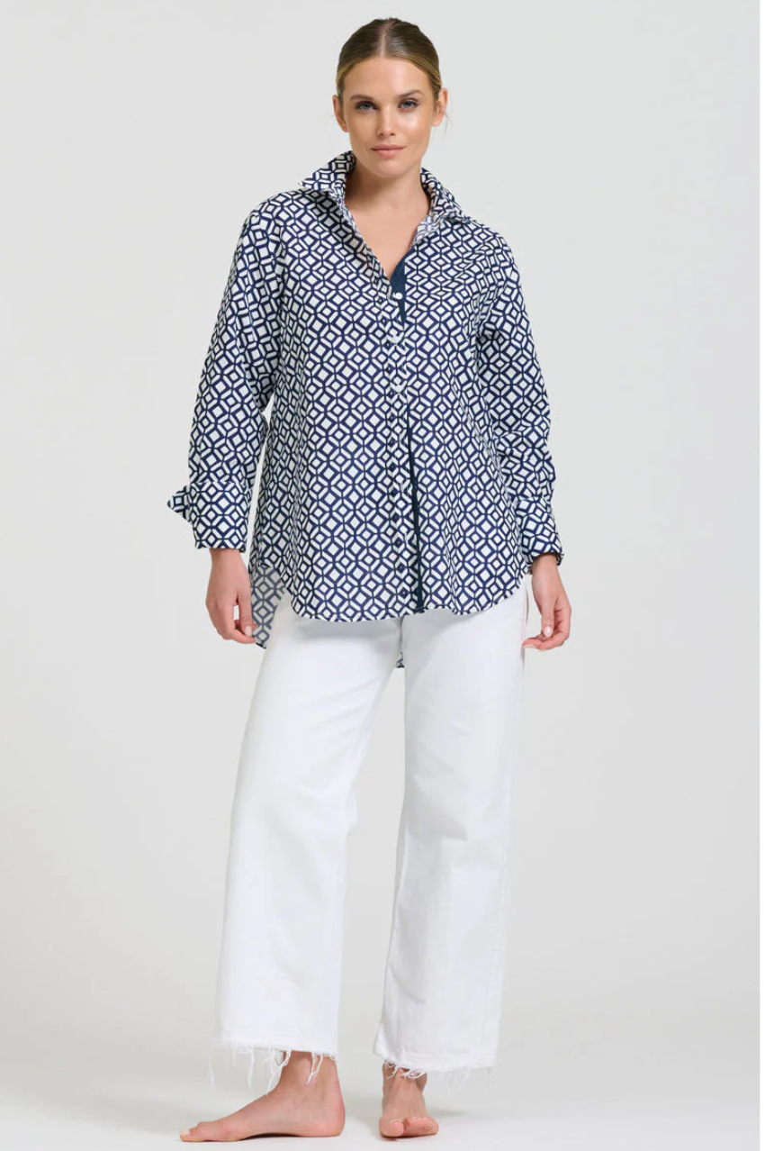 Elodie Girlfriend Shirt - White/Navy