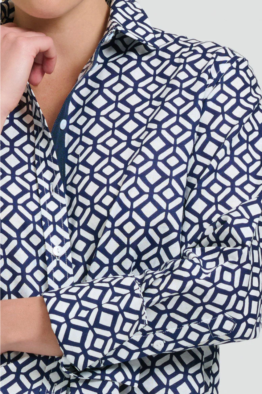 Elodie Girlfriend Shirt - White/Navy