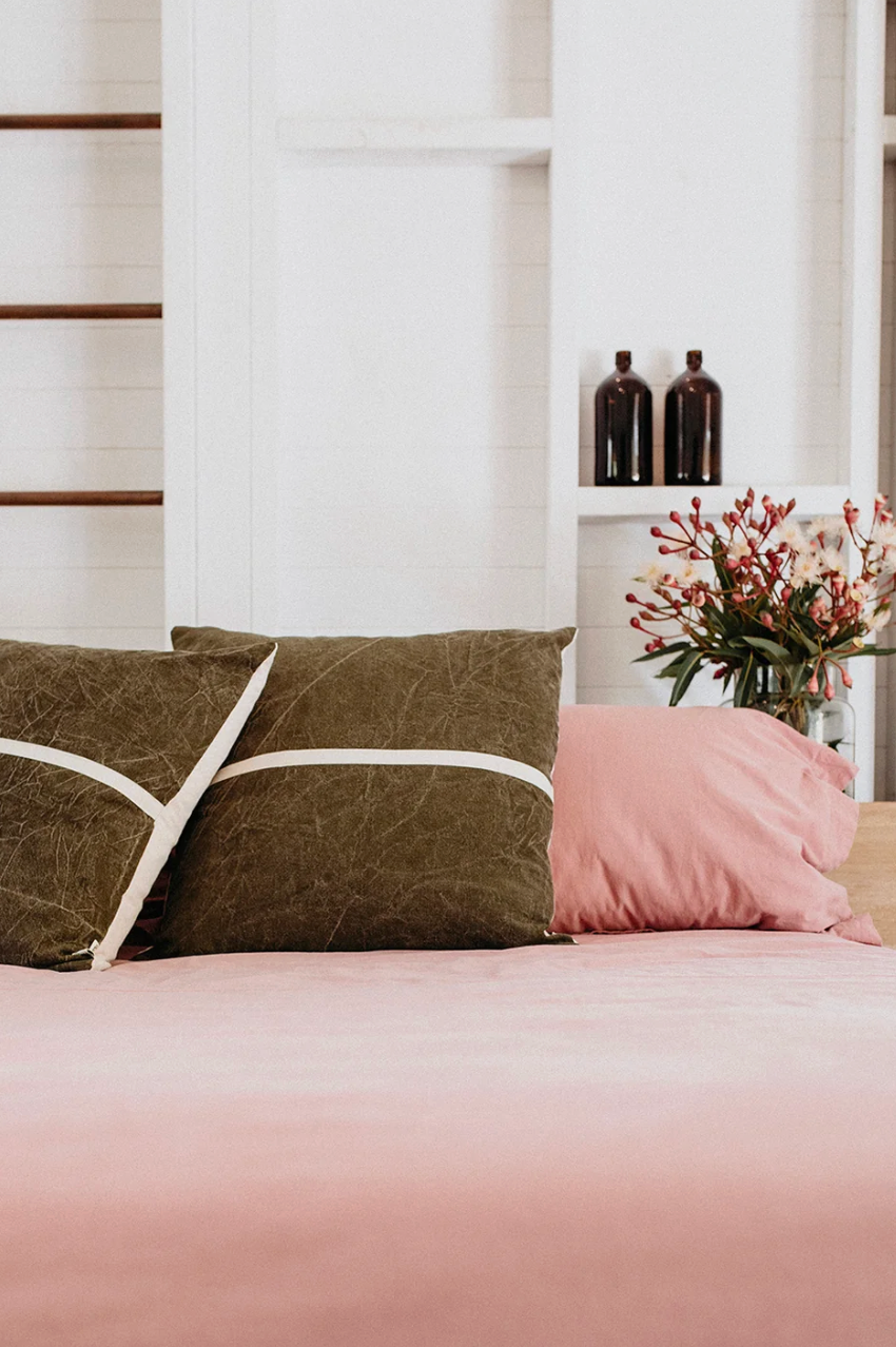 Wanderful Cushion - Dark Shadow 60 x 60