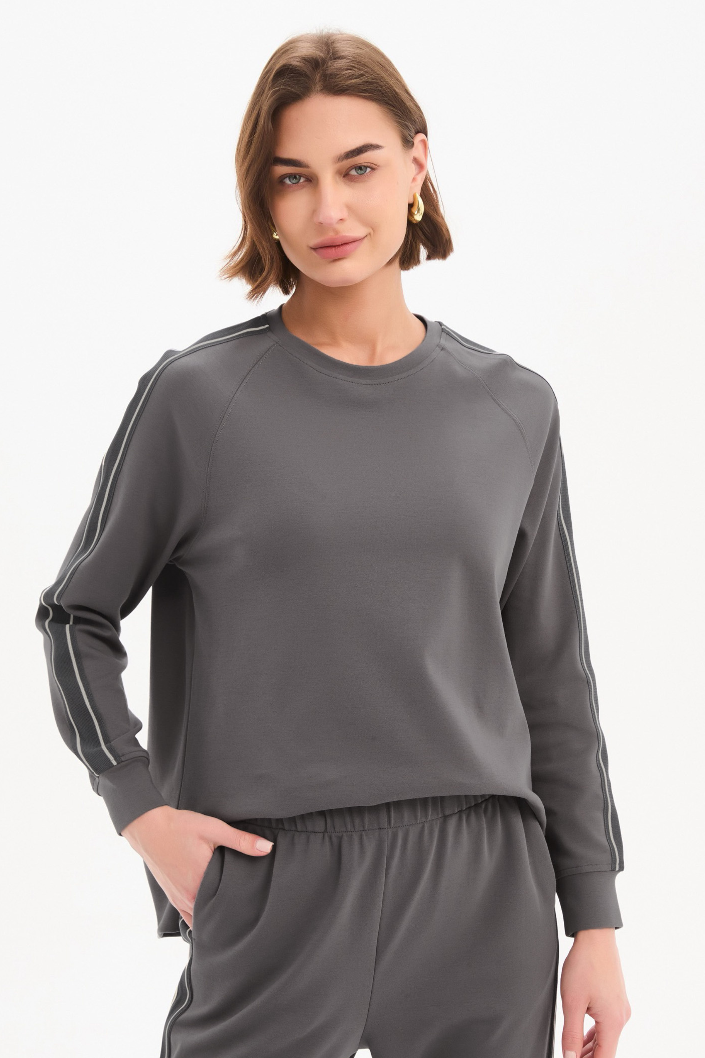 Stripe Sleeve Sweat - Graphite/Grey Stripe