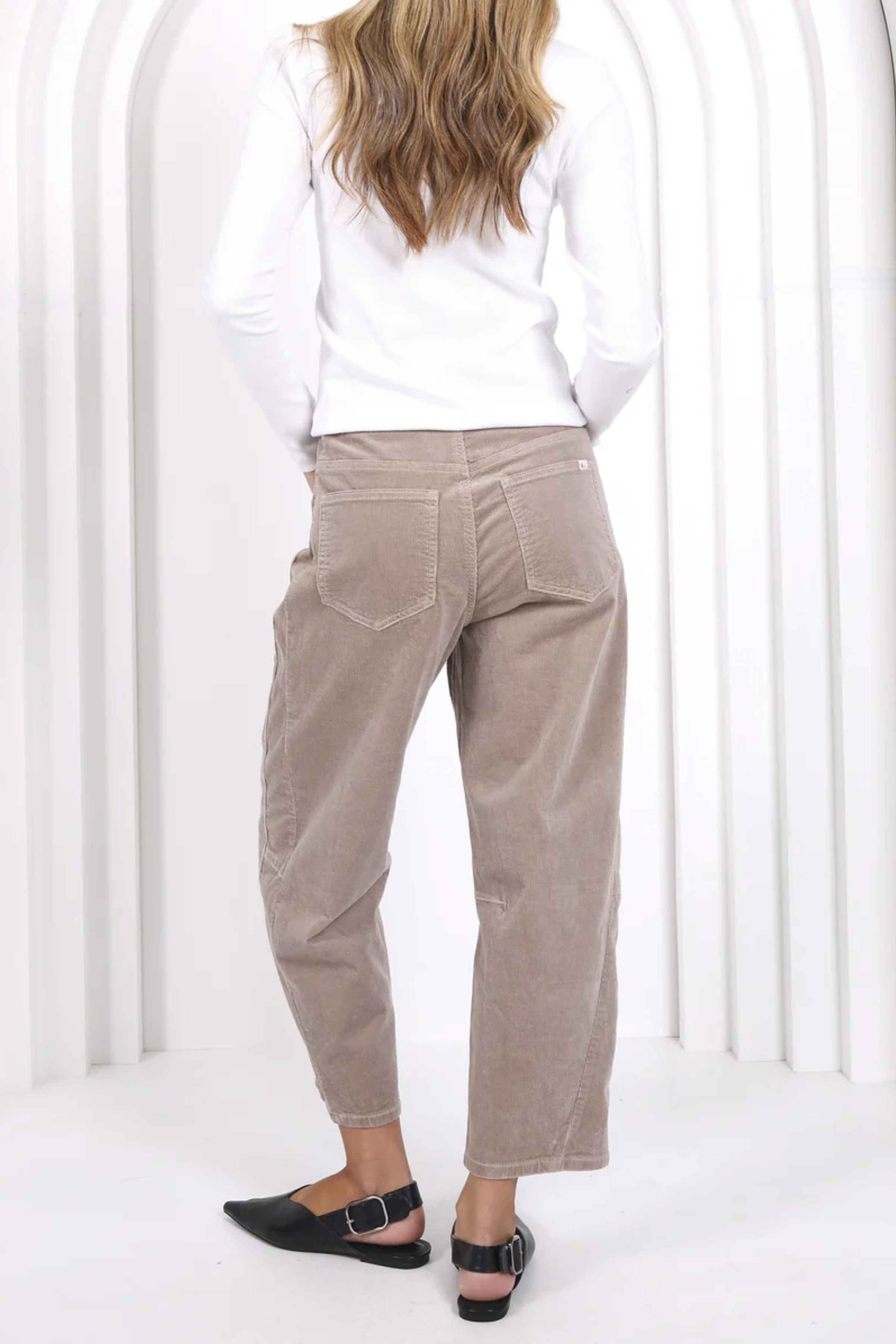 Toni Barrel Cord Jeans - Latte