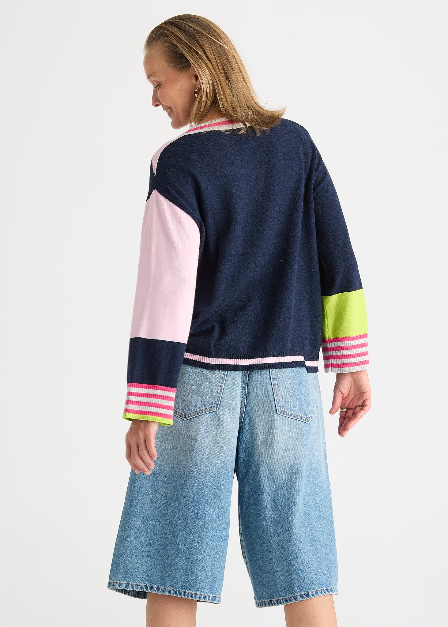 Crazy Stripe Vee - Dark Denim