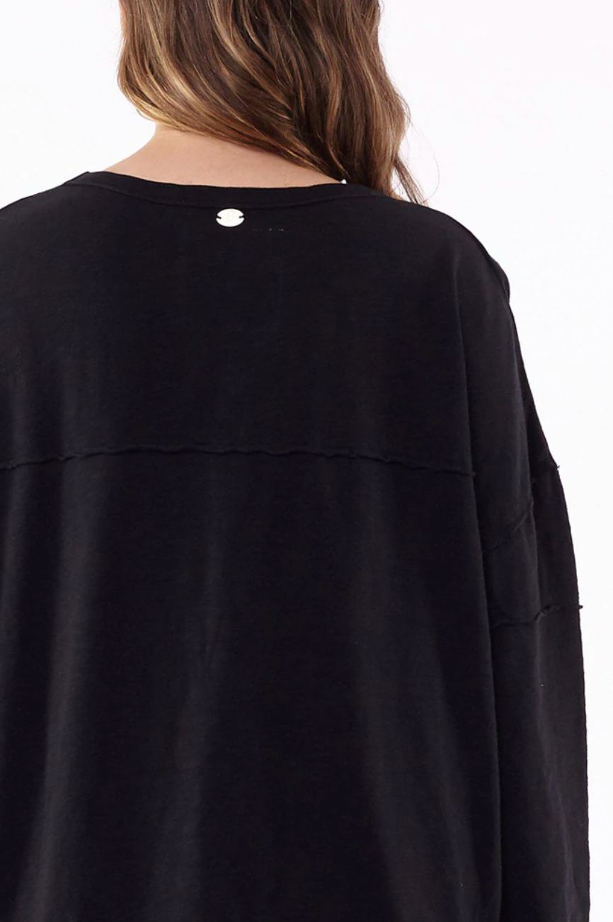 Foxwood Jayne Throw on Top - Black