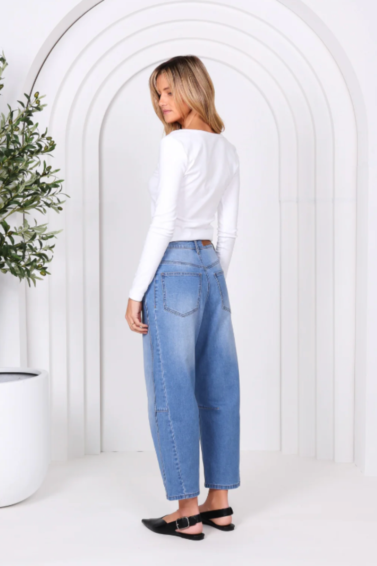 Monaco "Toni" Barrel Leg Jeans -Light Blue