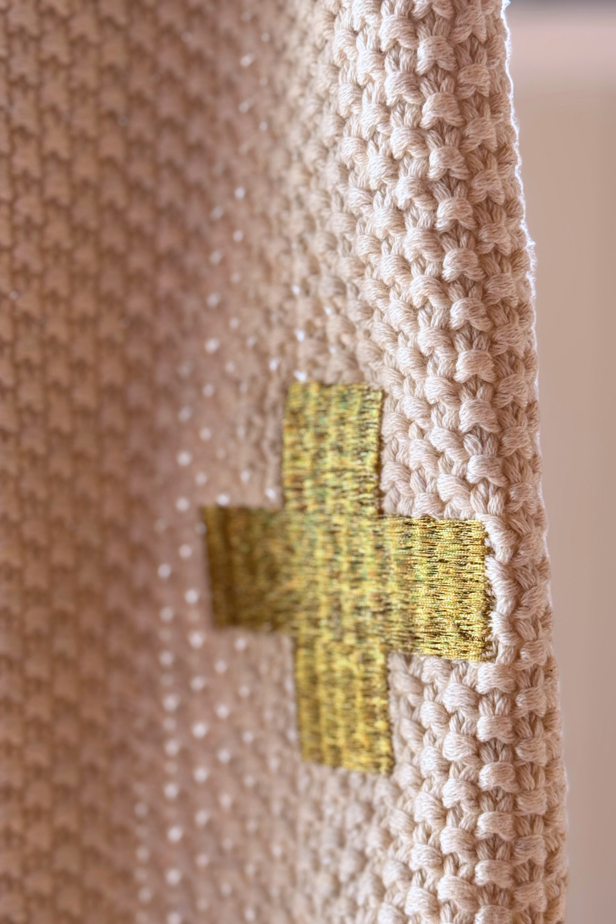 Scarf - Ivory Moss Stitch/Blustone Pompom