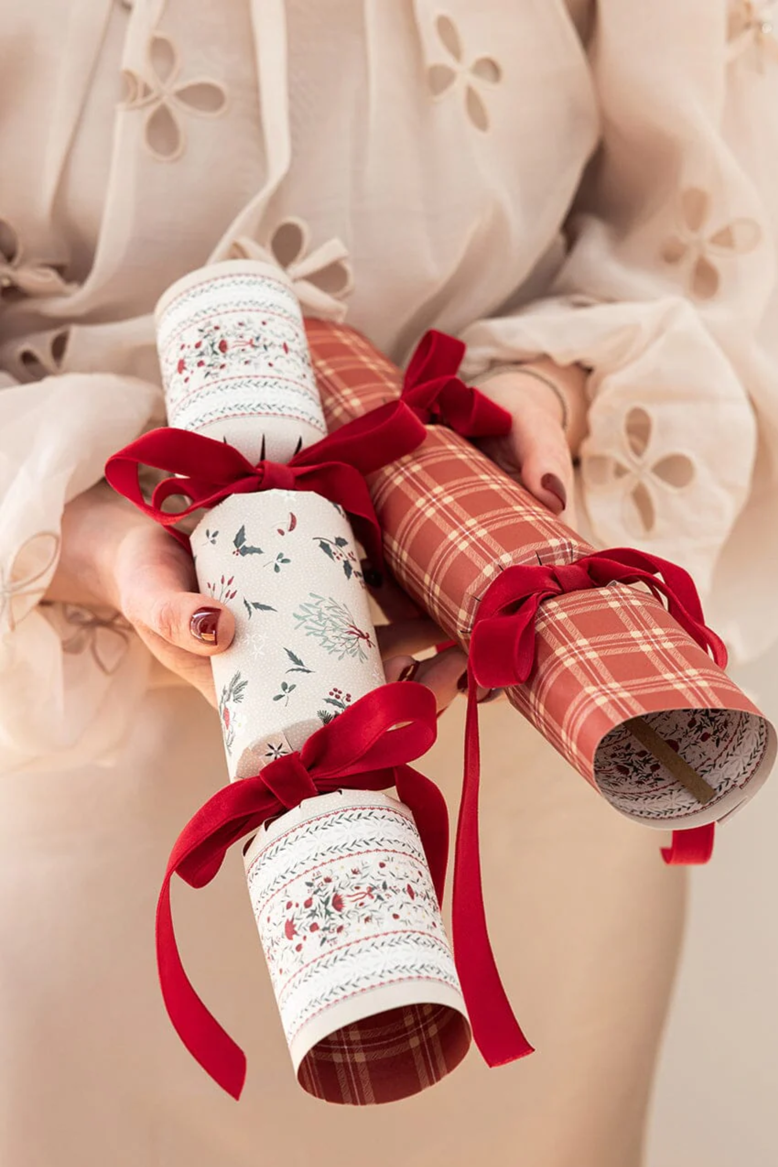 10 Pk Christmas Cracker Kit - Heirloom Holly