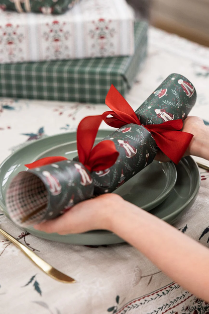 10Pk Christmas Cracker Kit - Mr & Mrs Claus