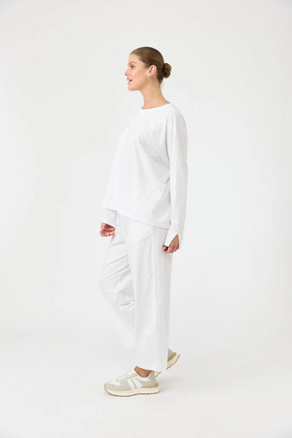 Studio Traveller LS Tshirt - Salt