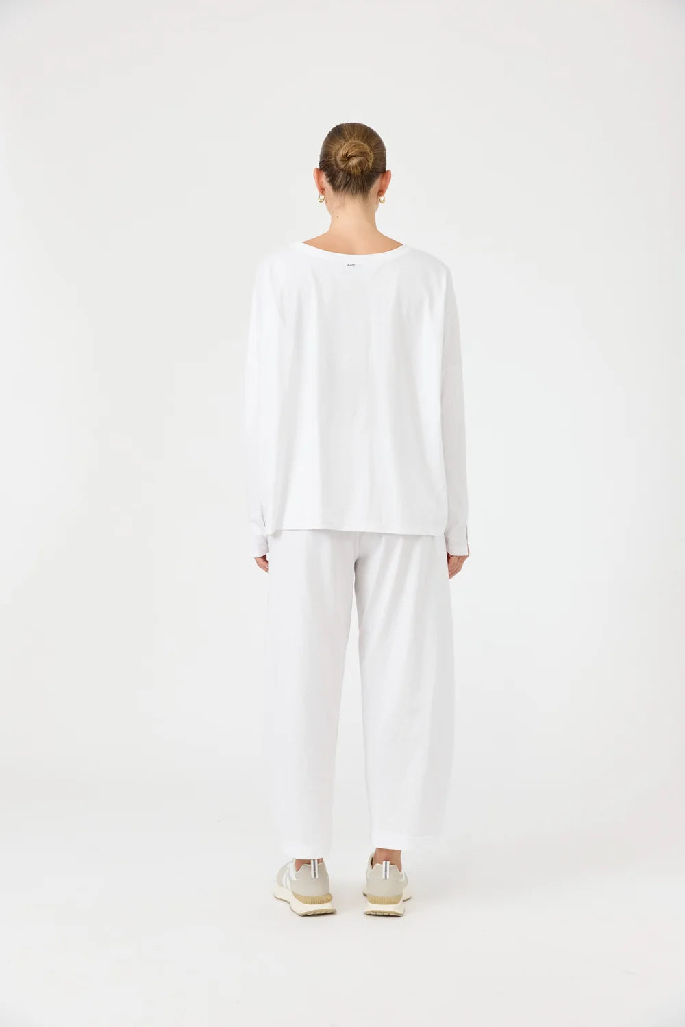 Studio Traveller LS Tshirt - Salt