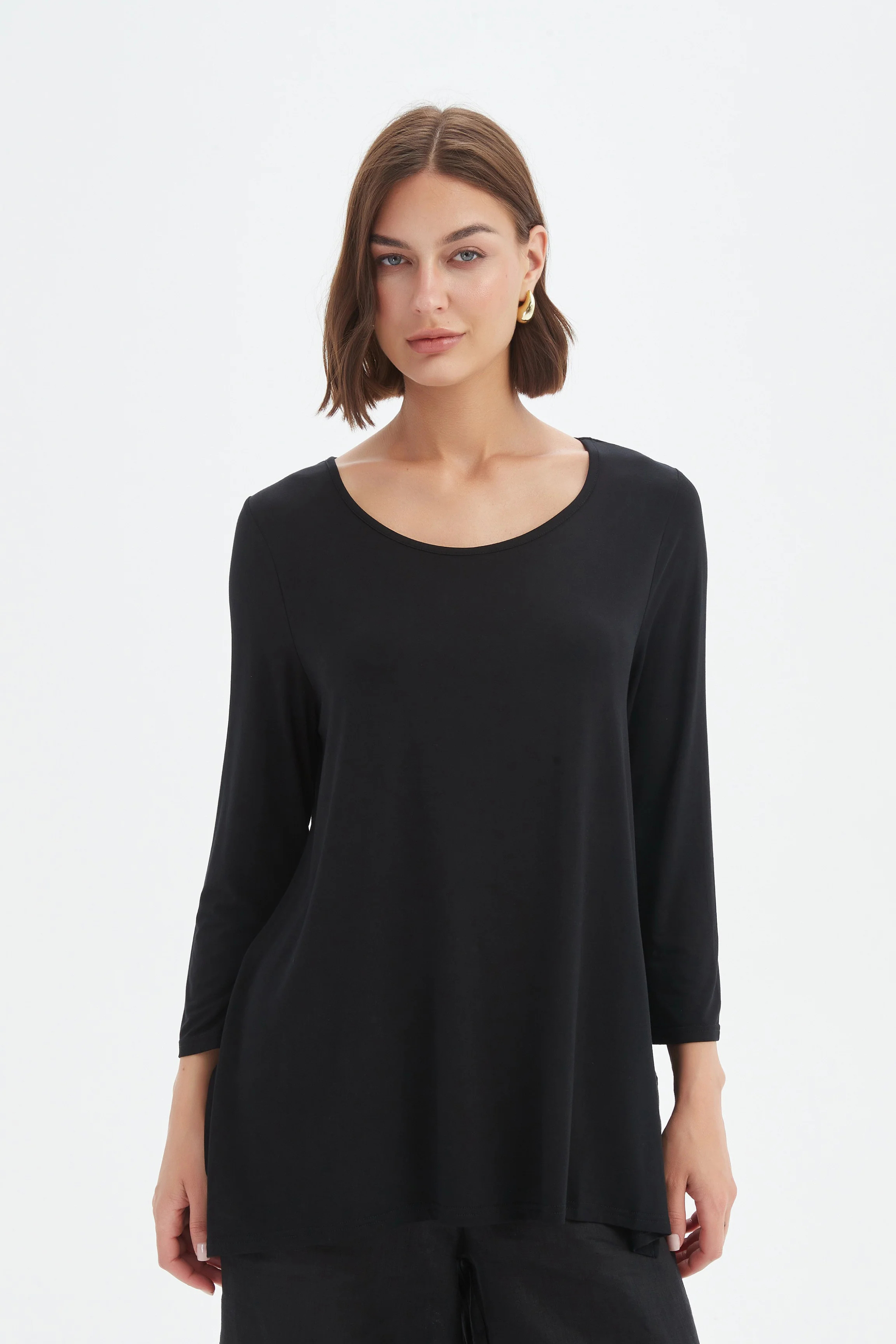 3/4 Slv Hanky Hem Tee - Black