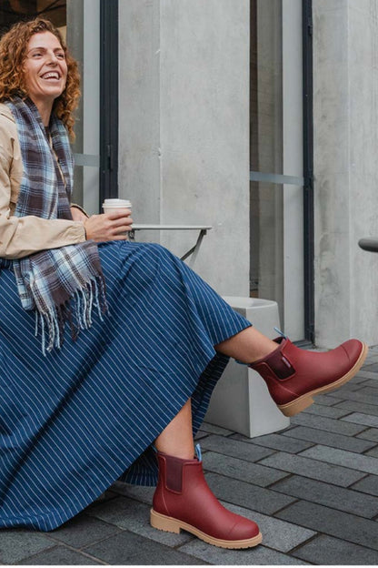 Merry People Bobbi Gumboots/Rainboots - Brick Red