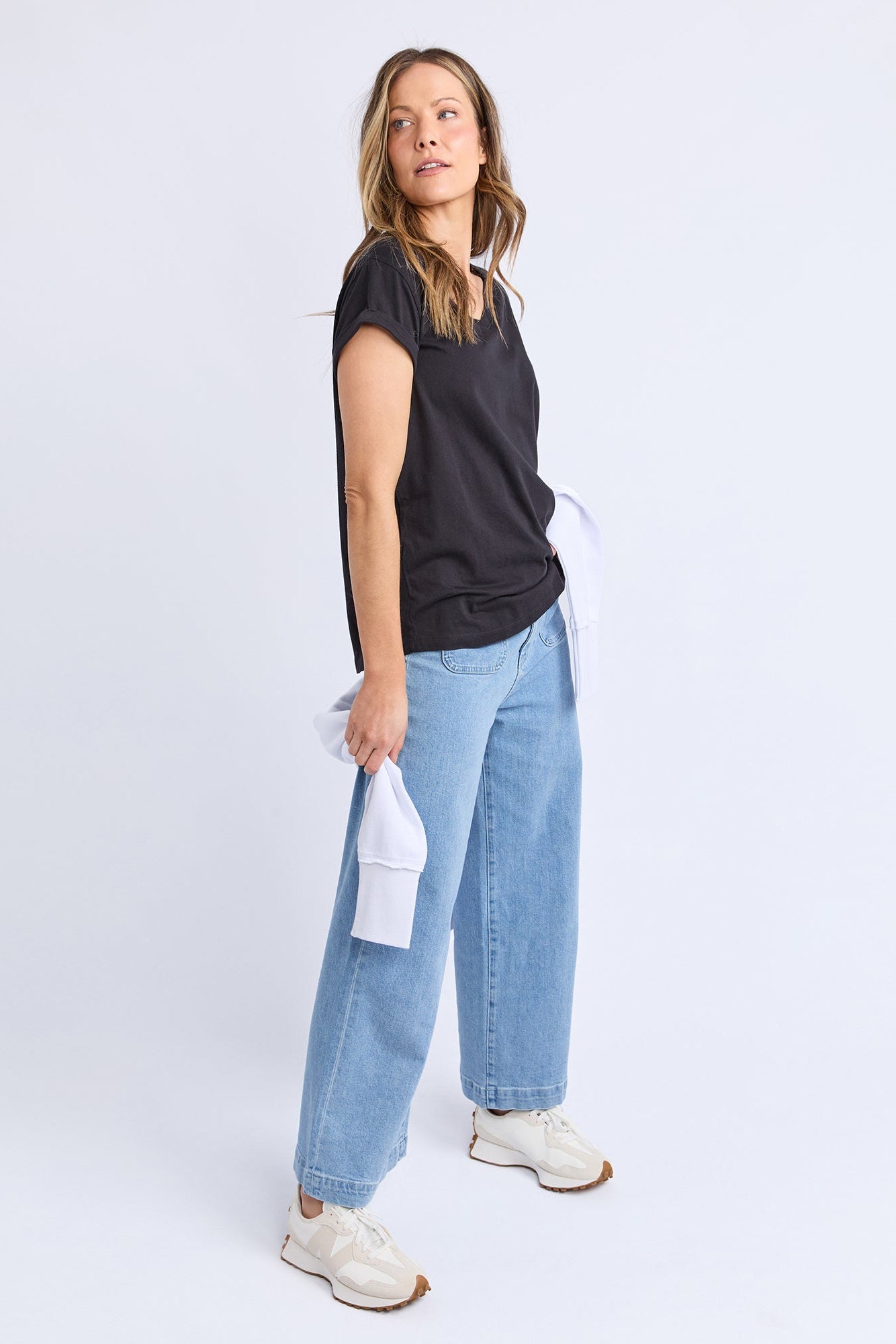 Manly Vee Tee - Black