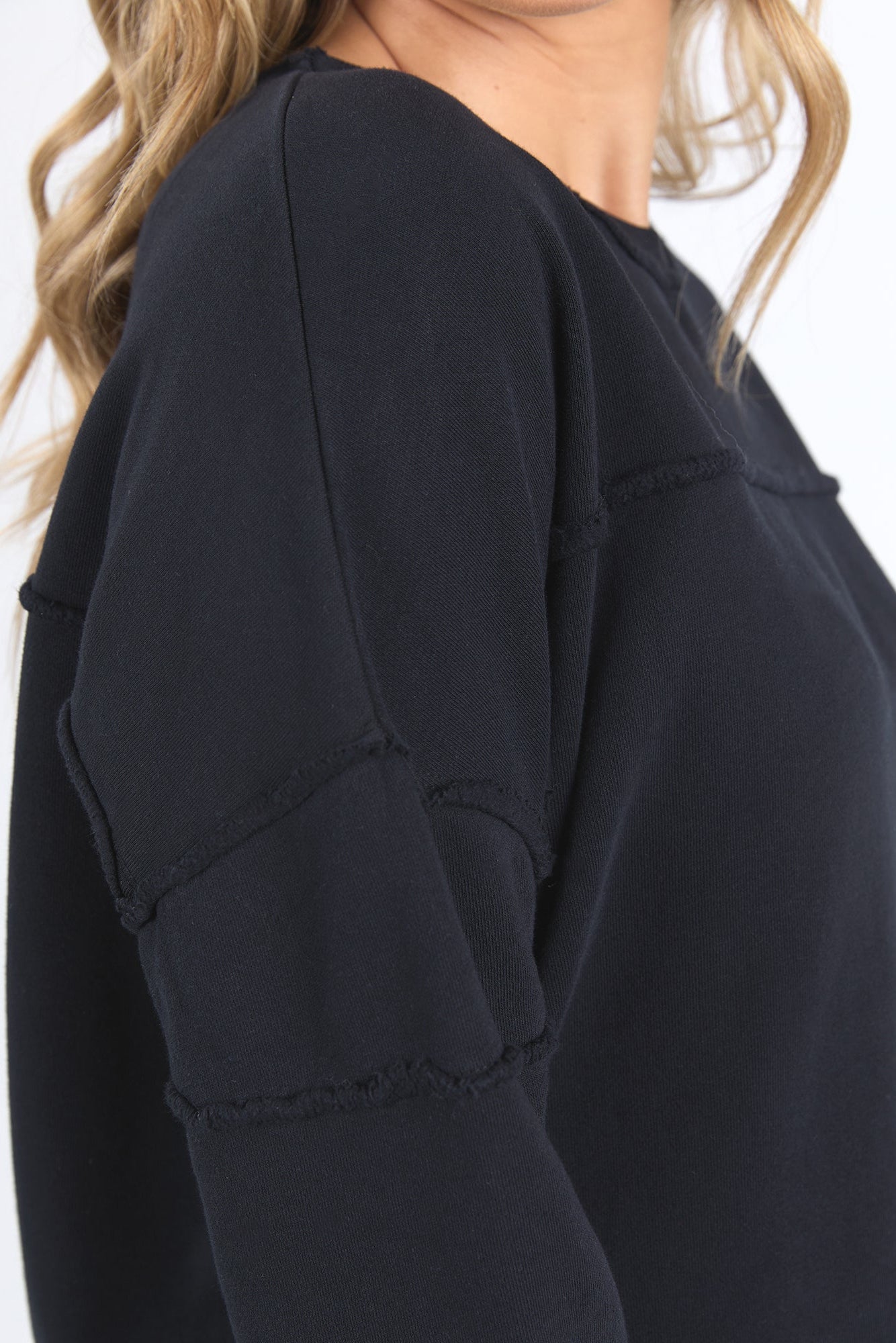 Foxwood Jayne Throw On Fleece - Black