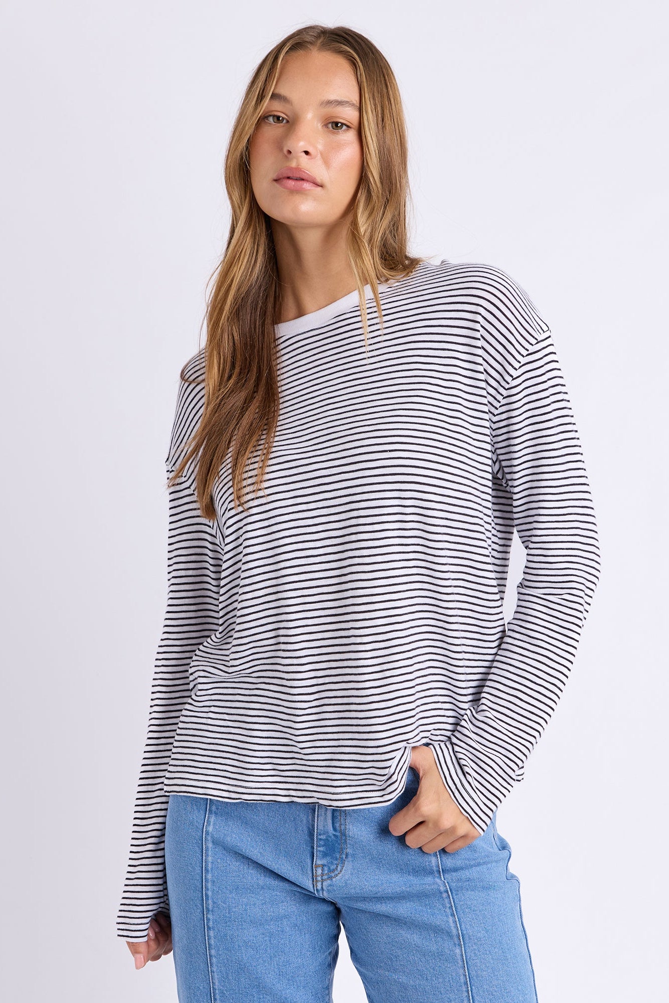 Foxwood Hutch Ls Tee - Wht/Black Stripe