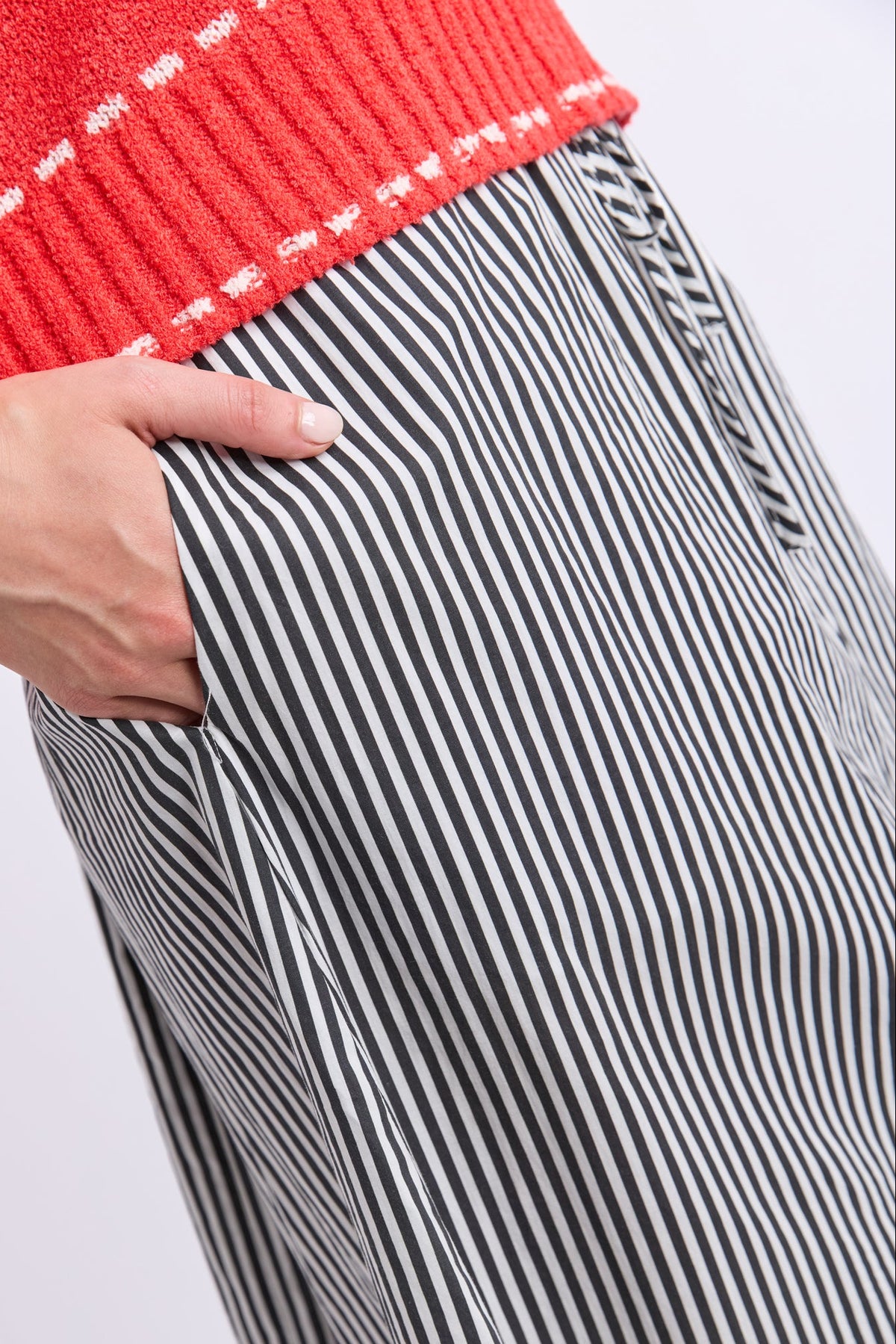 Elm Willow Skirt - Black Stripe