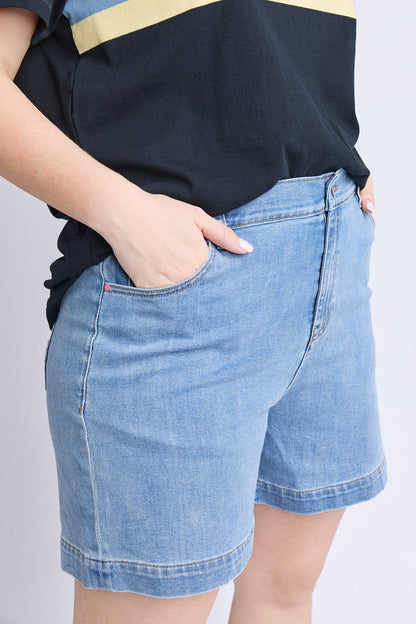 Elm Birdie Denim Short - Lt Blue Wash