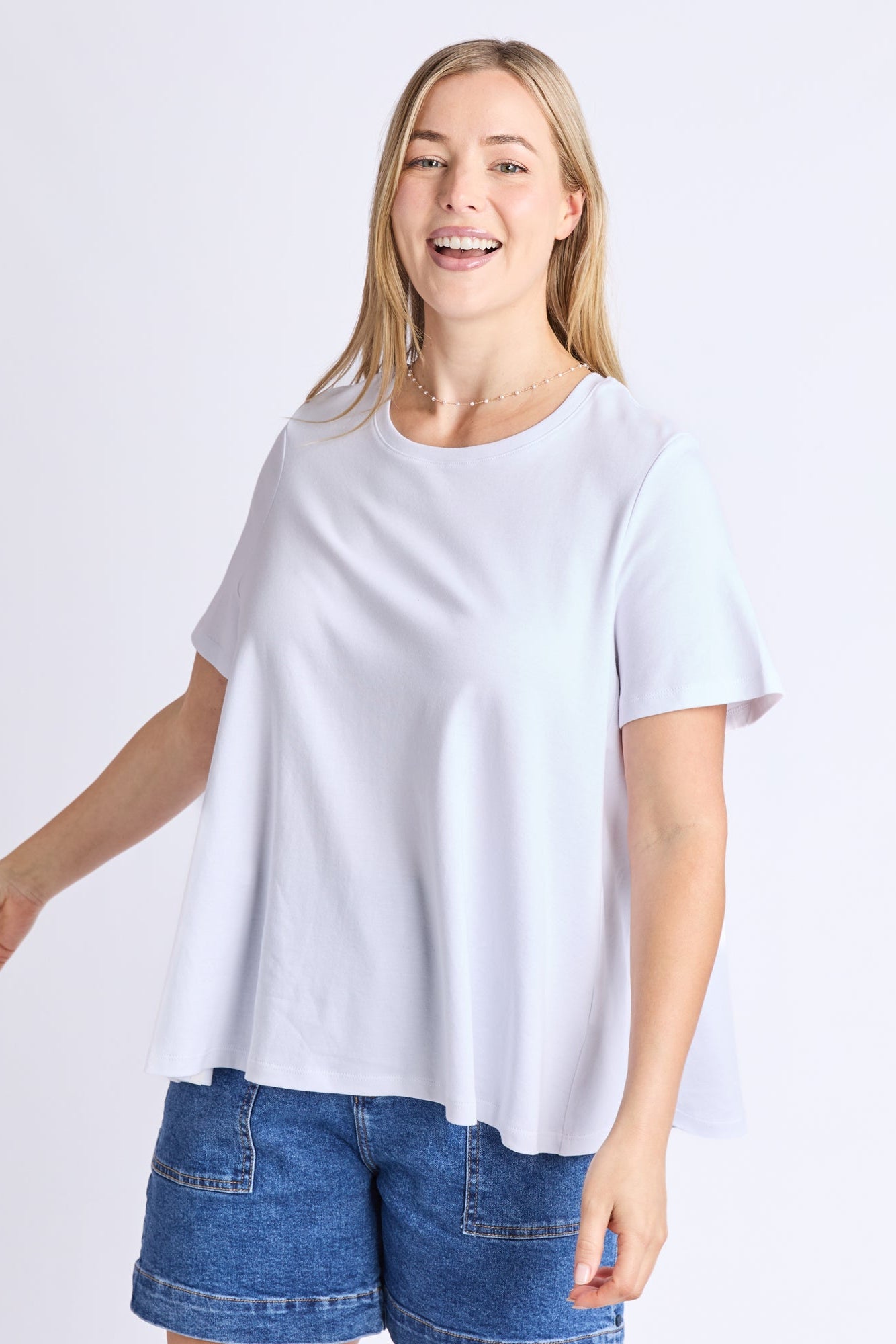 Elm Daisy Tee - White