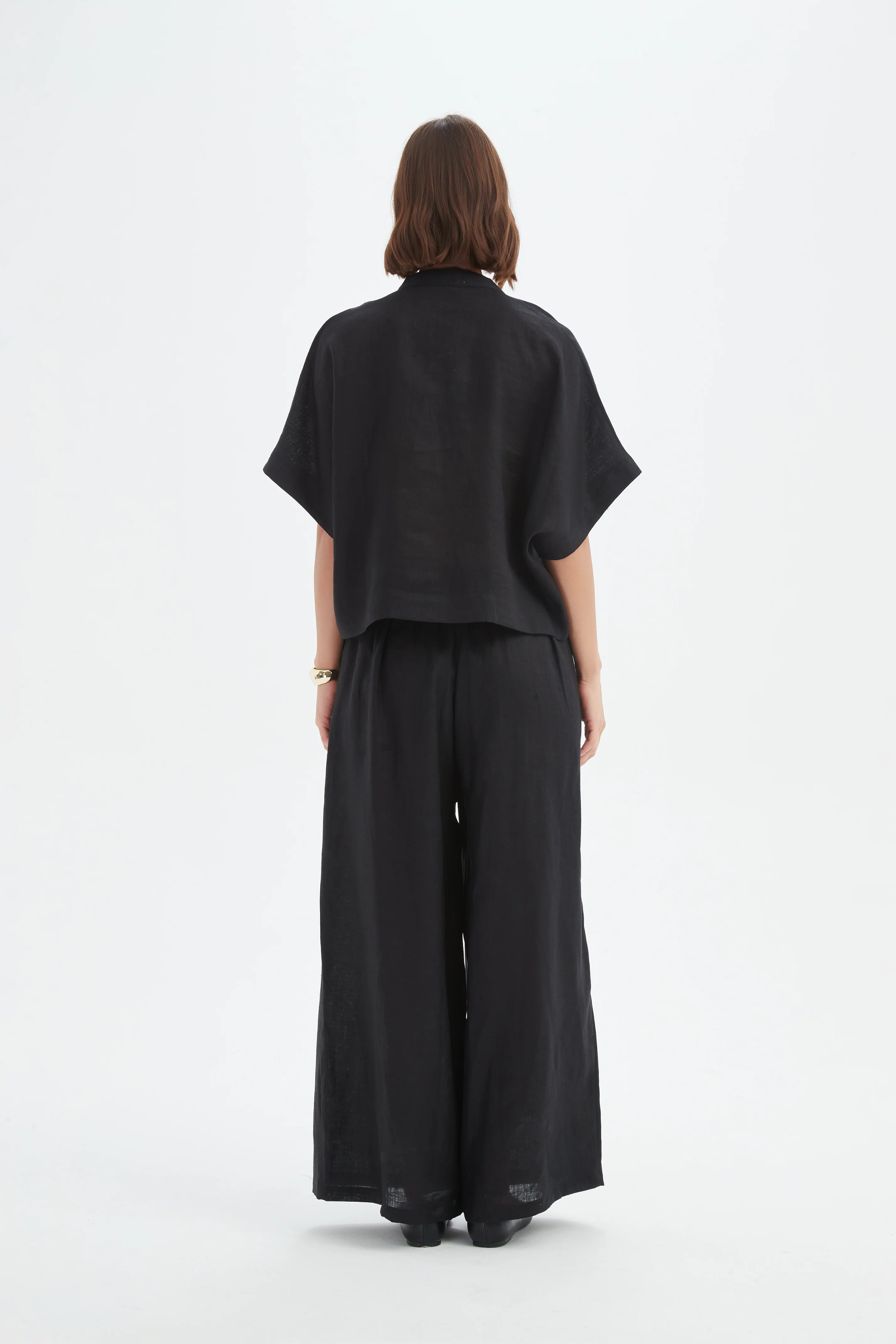 Boxy Button Linen Shirt - Black
