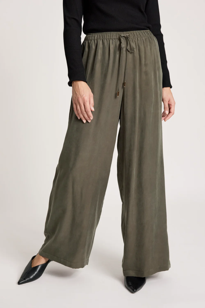 Calista Pant - Pampas