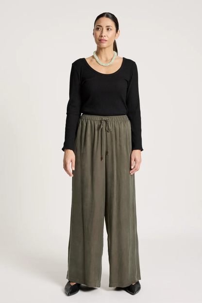 Calista Pant - Pampas