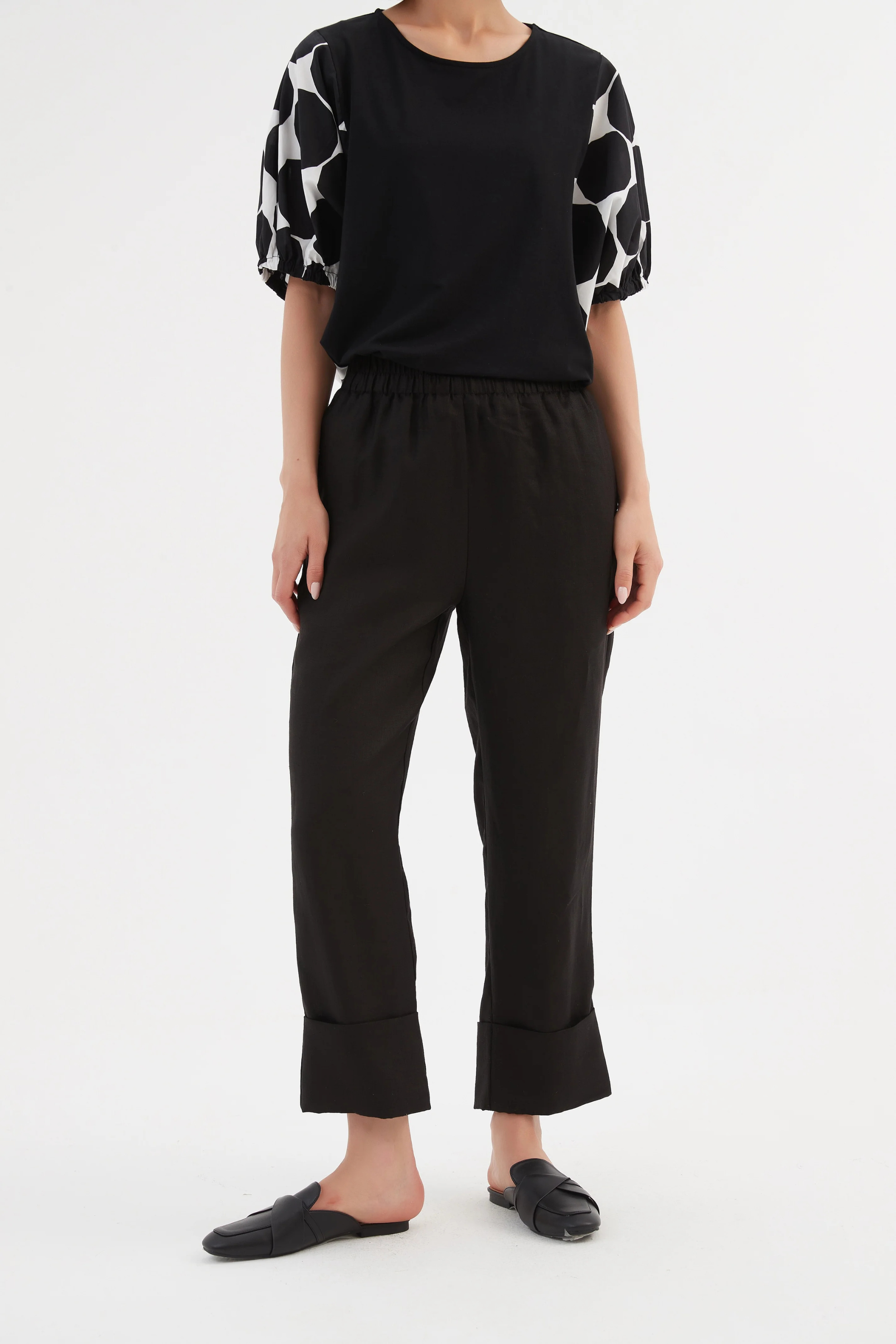 Deep Cuff Linen Pant - Black