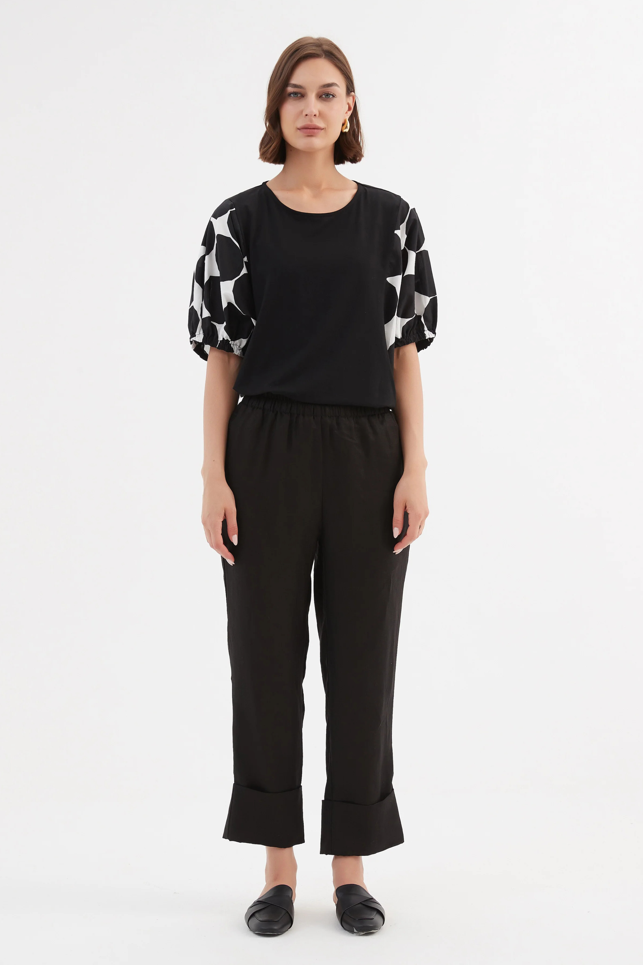 Deep Cuff Linen Pant - Black