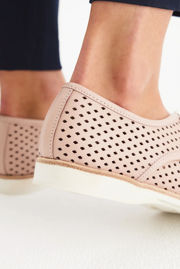 Derby Punch-Chalk Pink