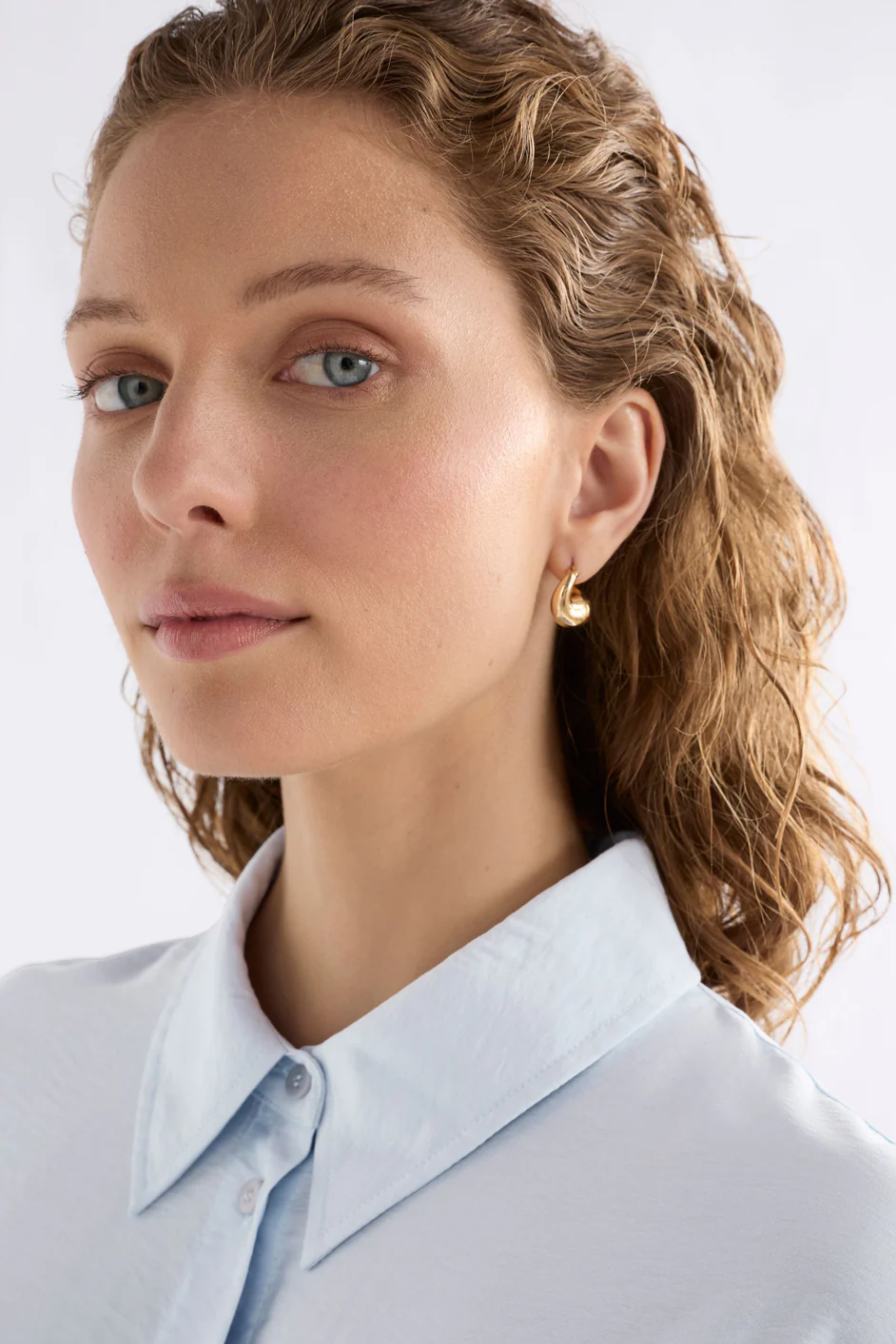 Elk Aisem Mini Hoop Earring - Gold